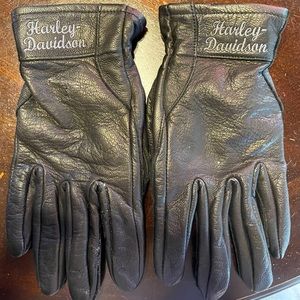 Woman’s leather Harley Davidson gloves size M